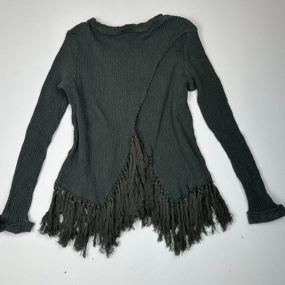 Eri +Ali Fringe Hem & Crossback LS Knit Boho Shirt - Picture 2 of 7